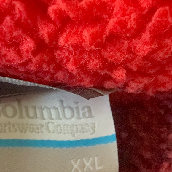Columbia Red and Black Plaid Fleece Vest - Picture 3 of 5